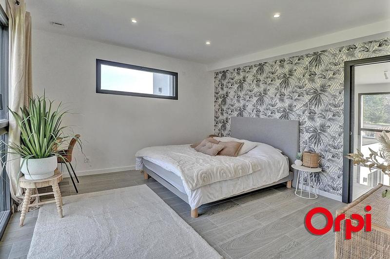 Maison - 175 m² - 6 pièces