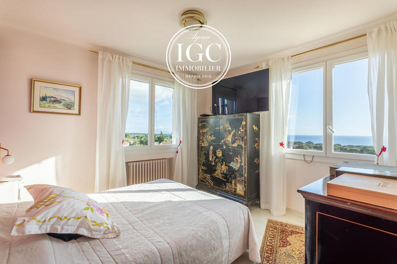 Maison - 180 m² - 5 pièces