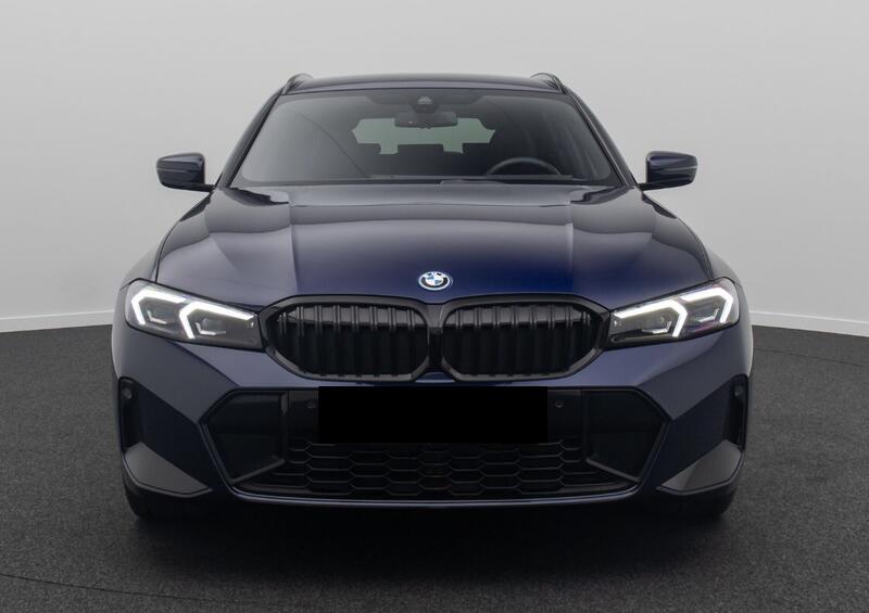 Bmw Série 3 Touring 330e X-Drive 292 m Sport / Attache Remorque Camera de Recul Pack Innovation