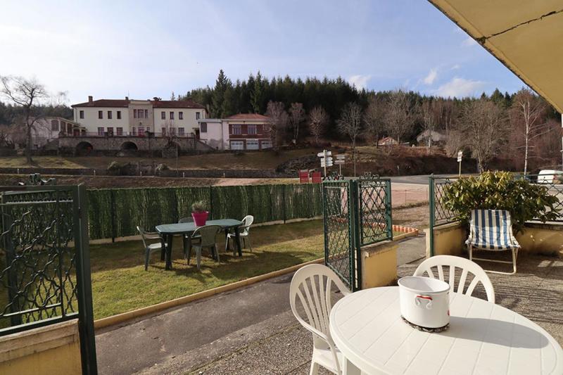 Maison - 230 m² - 11 pièces