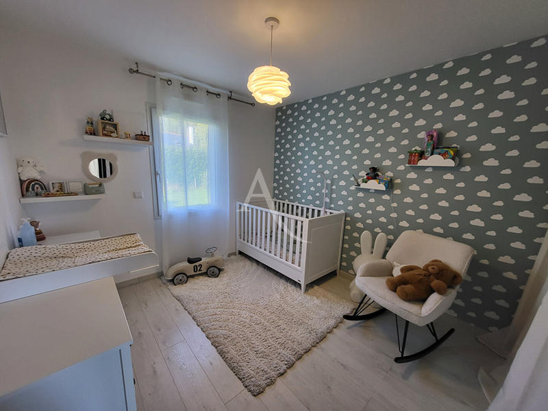 Maison - 95 m² - 5 pièces