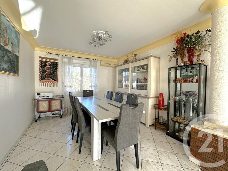 Maison - 166 m² - 7 pièces