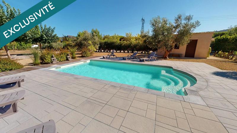 Maison - 240 m² - 7 pièces