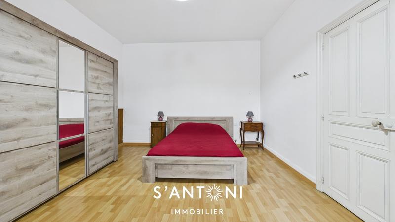 Appartement - 81 m² - 3 pièces