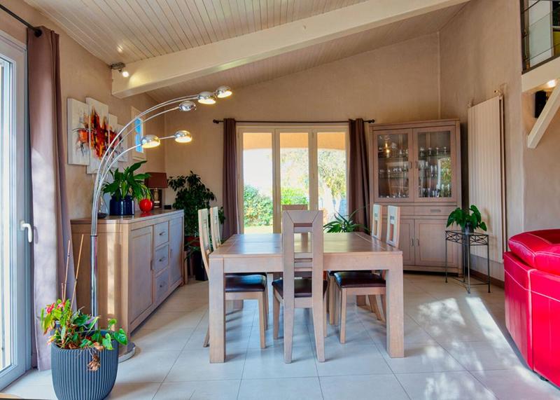 Maison - 168 m² - 8 pièces