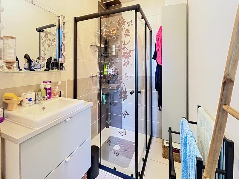 Maison - 94 m² - 5 pièces