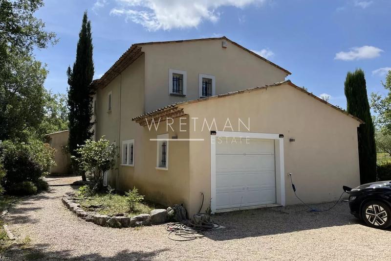 Villa - 192 m² - 8 pièces