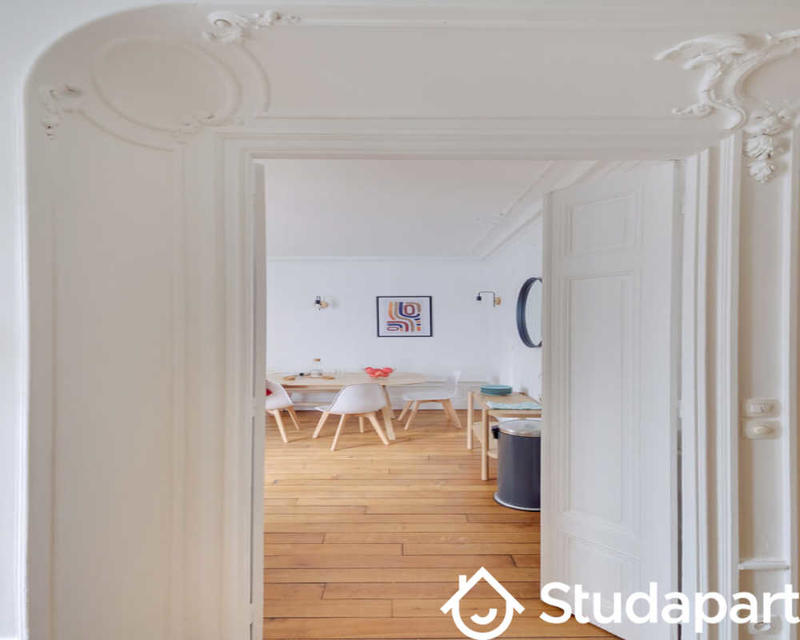 Chambre - 100 m² - 1 pièce