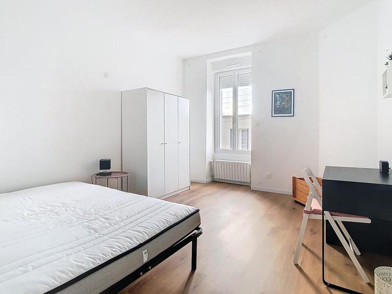 Appartement - 341 m² - 6 pièces