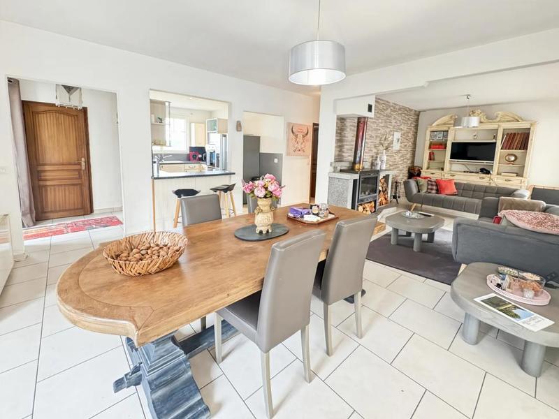 Maison - 140 m² - 7 pièces