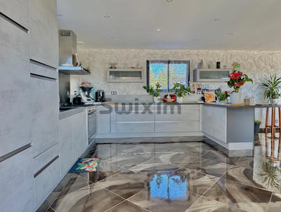 Propriété - 167 m² - 5 pièces