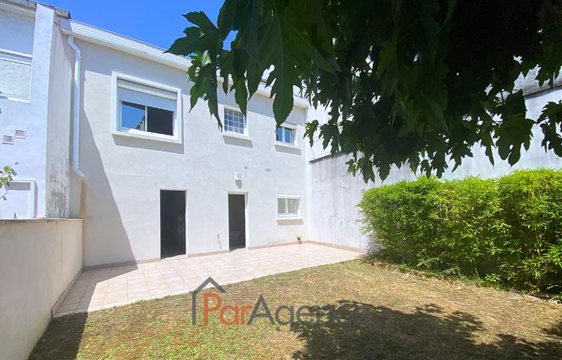 Maison - 98 m² - 4 pièces