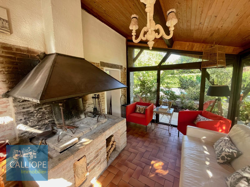 Propriété - 385 m² - 14 pièces