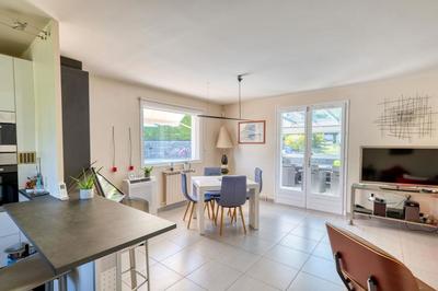 Villa - 200 m² - 9 pièces