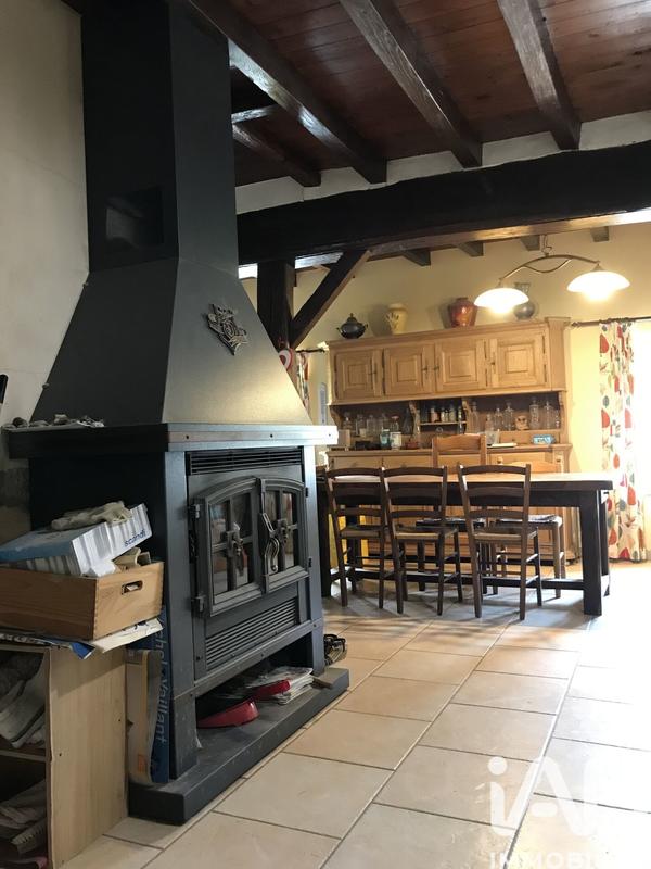 Maison - 220 m² - 8 pièces