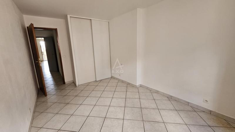 Appartement - 77 m² - 3 pièces