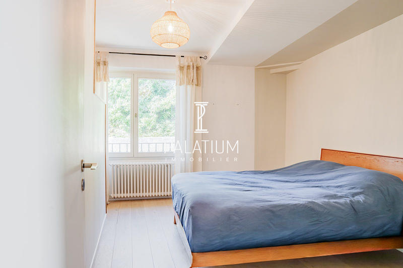 Château - 221 m² - 8 pièces