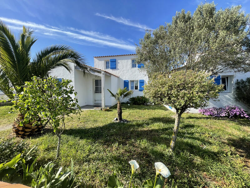 Maison - 136 m² - 9 pièces