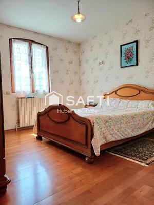 Maison - 195 m² - 8 pièces