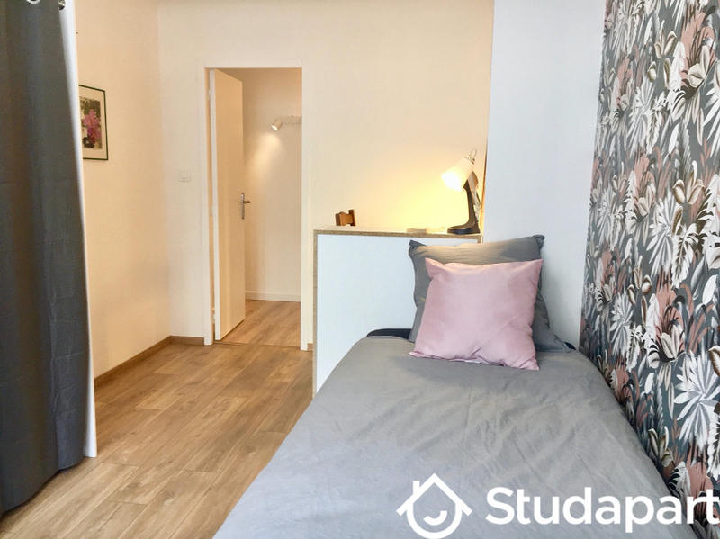 Chambre - 12 m² - 1 pièce