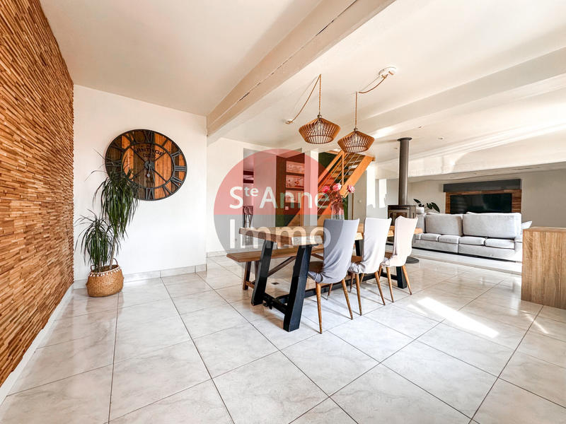 Maison - 160 m² - 6 pièces