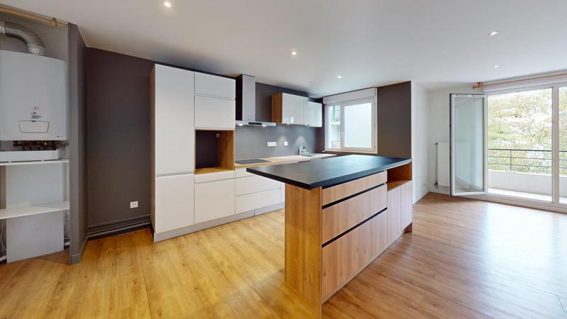 Appartement - 92 m² - 4 pièces