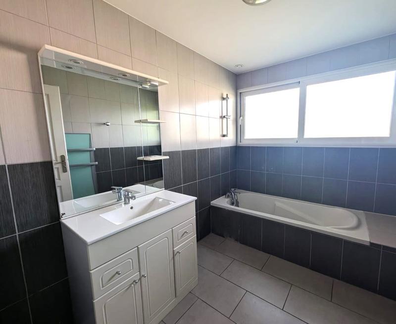 Appartement - 57 m² - 3 pièces