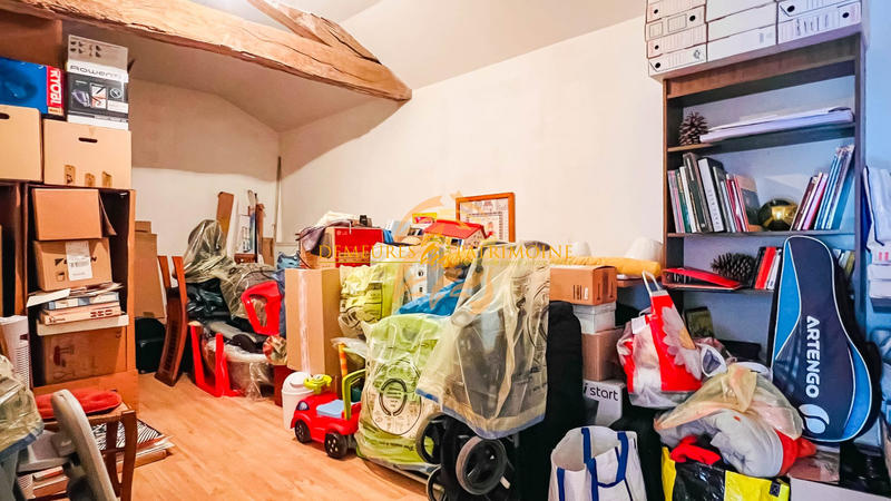 Maison - 280 m² - 6 pièces