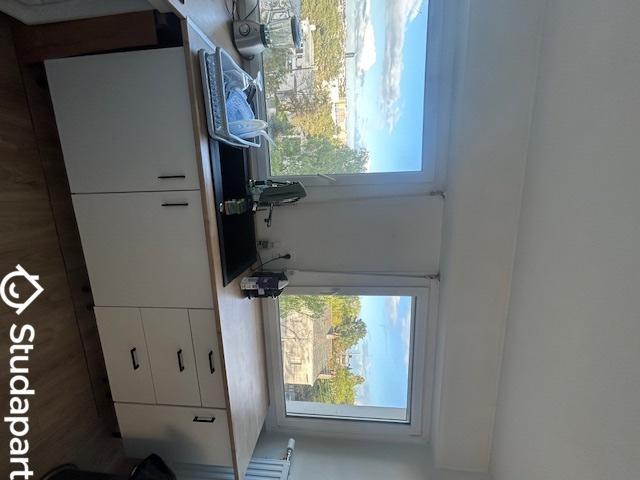 Chambre - 11 m² - 1 pièce