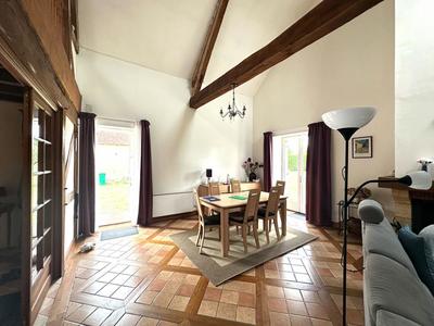 Maison - 146 m² - 5 pièces