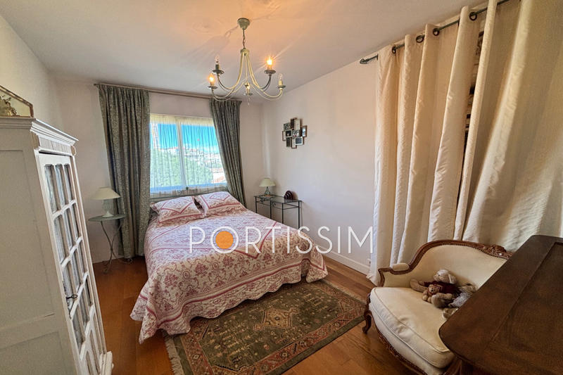 Appartement - 92 m² - 3 pièces