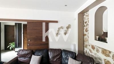 Maison - 251 m² - 9 pièces