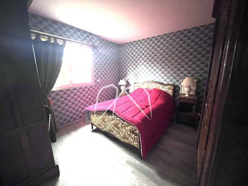 Appartement - 85 m² - 5 pièces