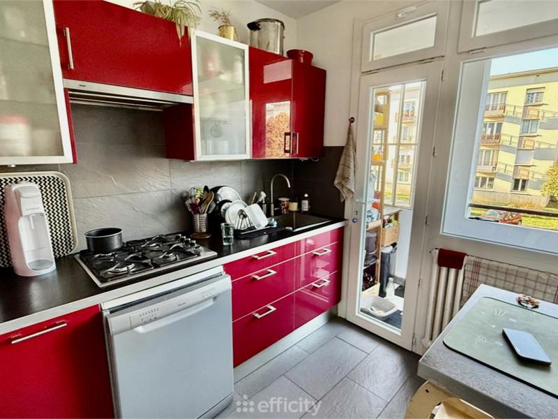 Appartement - 75 m² - 3 pièces