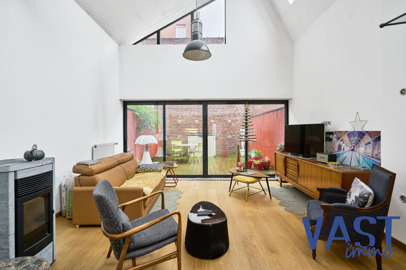 Loft - 127 m² - 4 pièces