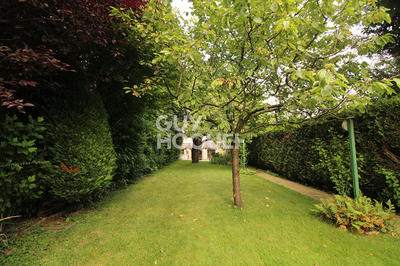 Maison - 190 m² - 8 pièces