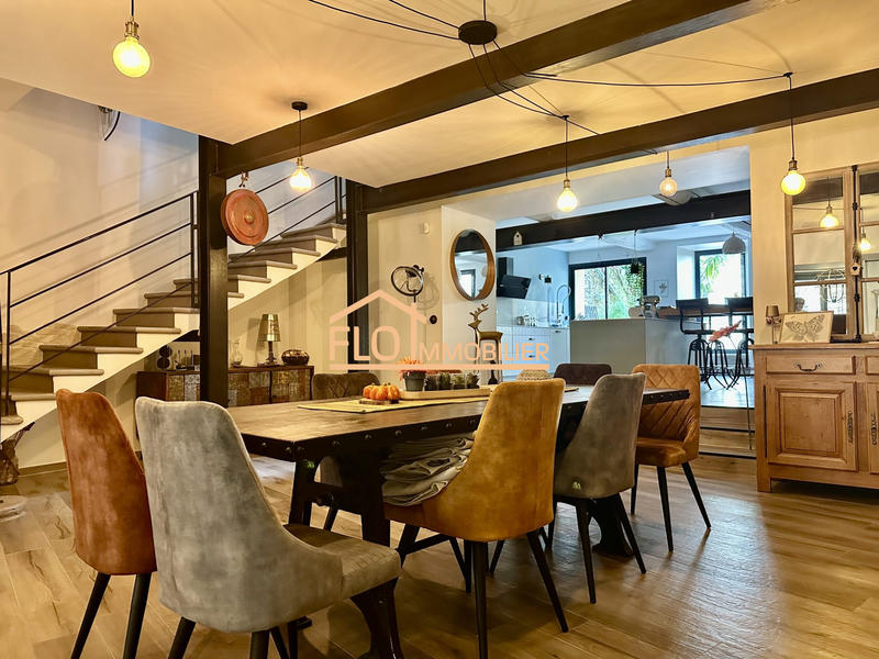 Maison - 500 m² - 5 pièces