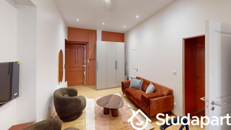 Chambre - 11 m² - 1 pièce