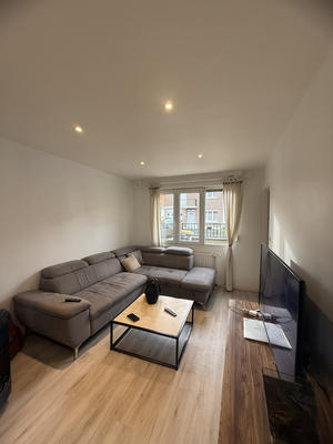 Maison - 80 m² - 5 pièces