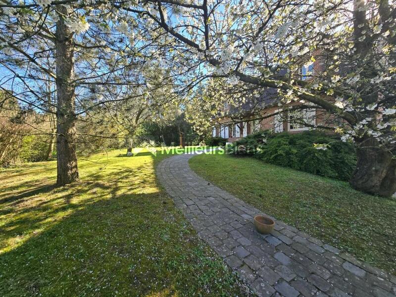 Propriété - 180 m² - 7 pièces