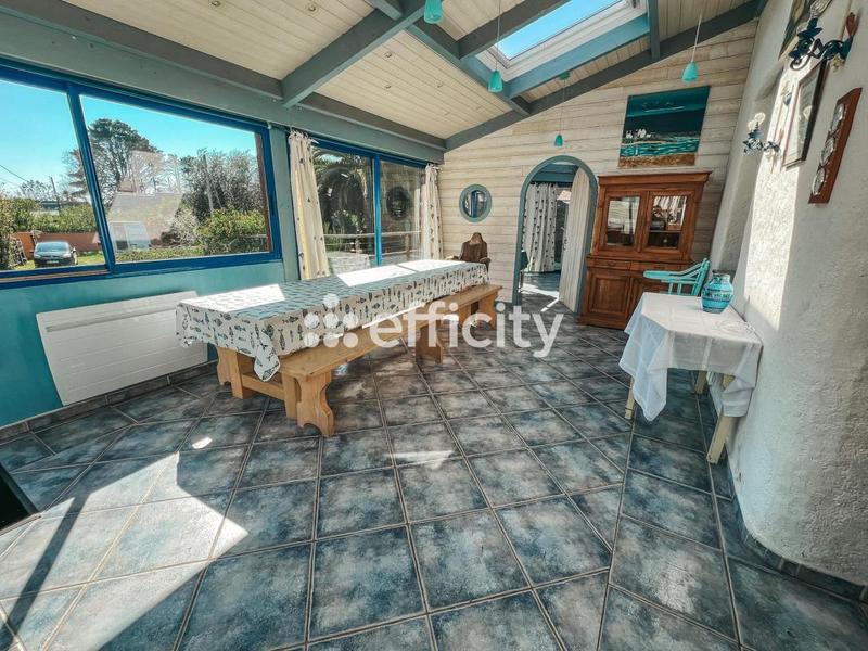 Maison - 345 m² - 10 pièces