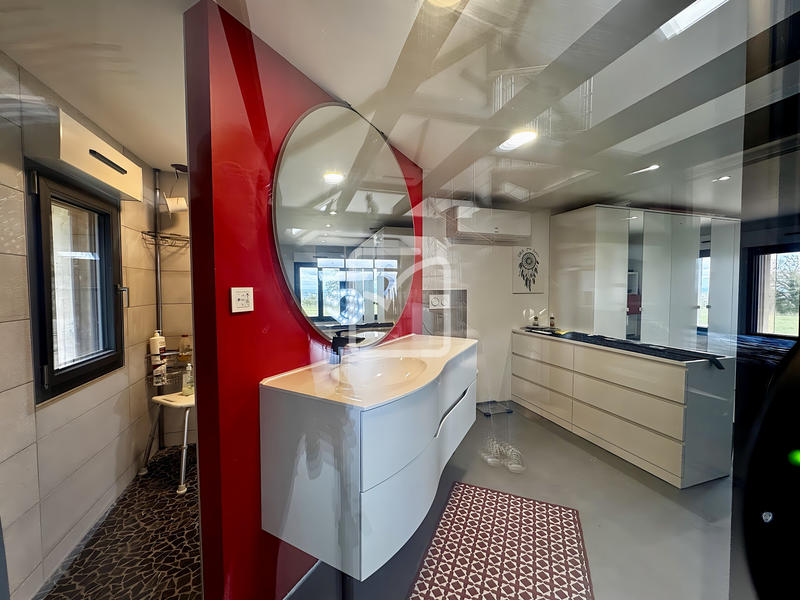 Maison - 135 m² - 7 pièces