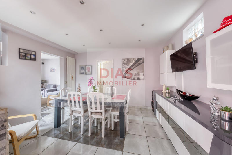 Maison - 126 m² - 1 pièce