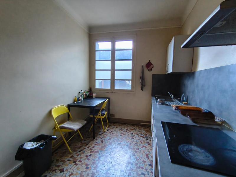 Appartement - 90 m² - 3 pièces