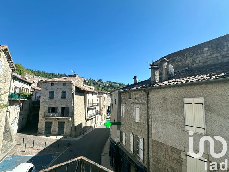 Maison de village - 125 m² - 9 pièces