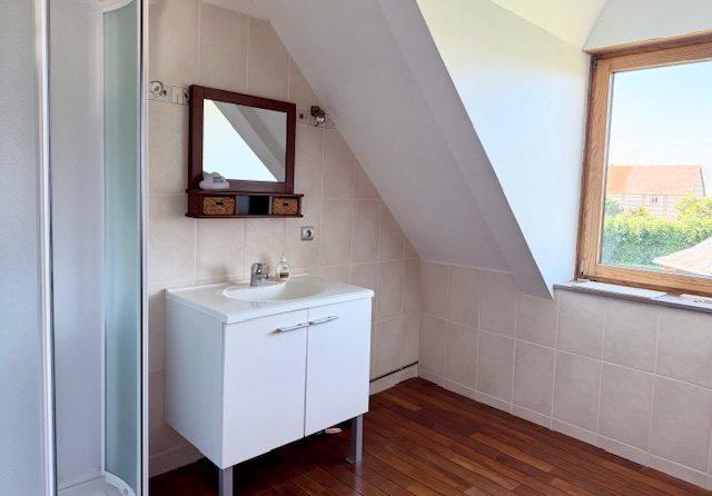 Maison - 260 m² - 9 pièces