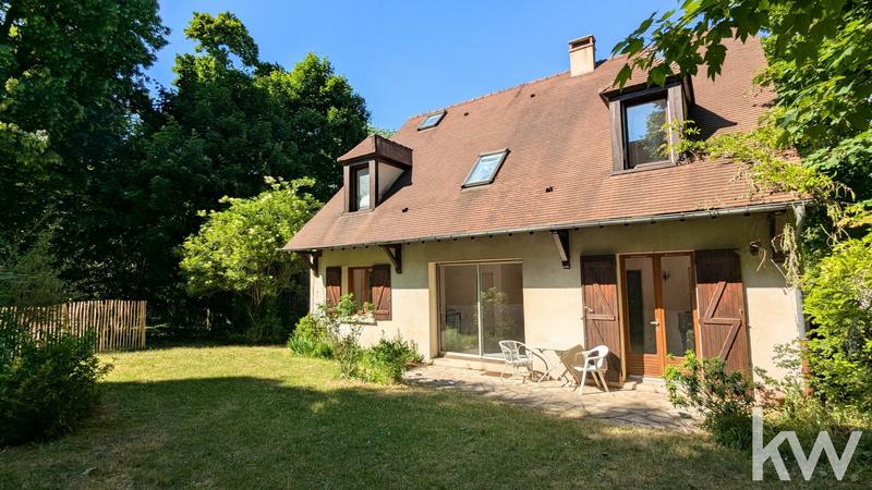 Maison - 205 m² - 8 pièces