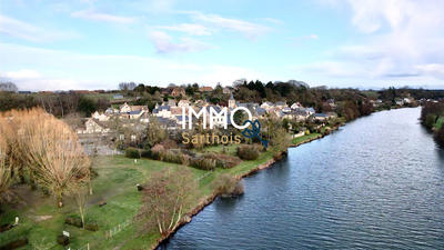 Maison traditionnelle - 87 m² - 4 pièces