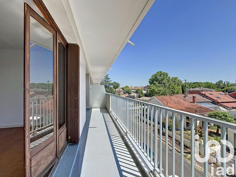 Appartement - 93 m² - 4 pièces