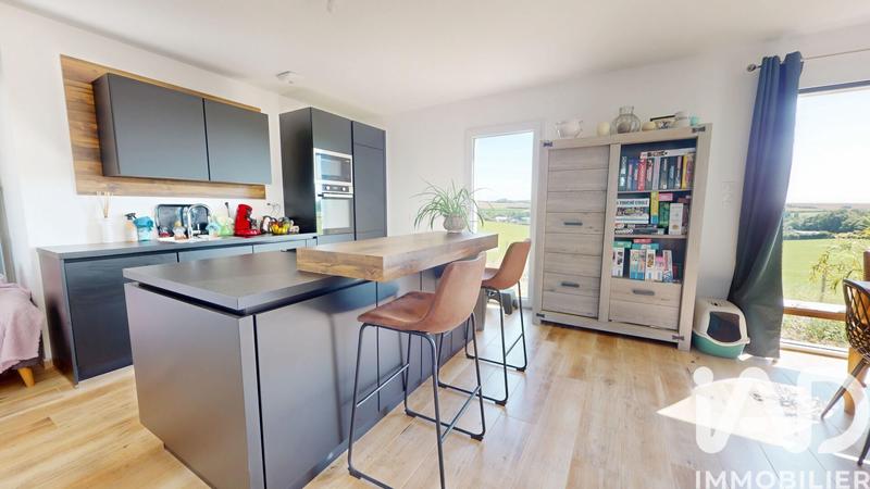 Maison - 93 m² - 4 pièces